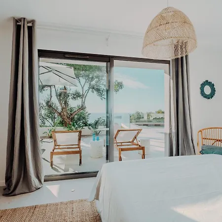 La Thébaïde Hébergement de vacances *